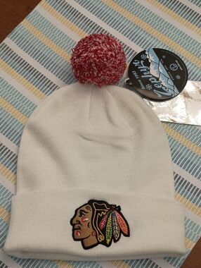 NHL White Chicago Blackhawks Pom Beanie Hat
